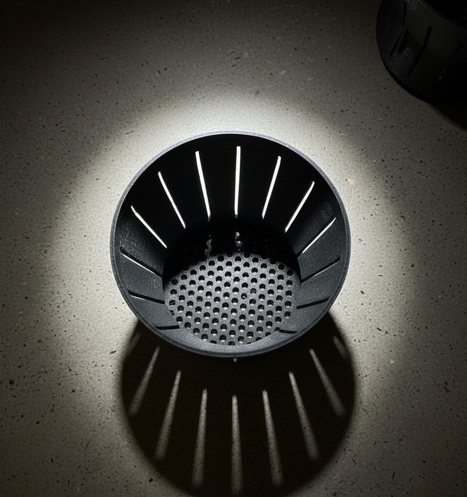 MAGAMARU pot honeycomb mesh floor detail